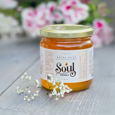 Biologische rauwe honing met 3% royal jelly - 500 g pot - Honingdirect Biologische rauwe honing met 3% royal jelly - 500 g pot - Honingdirect